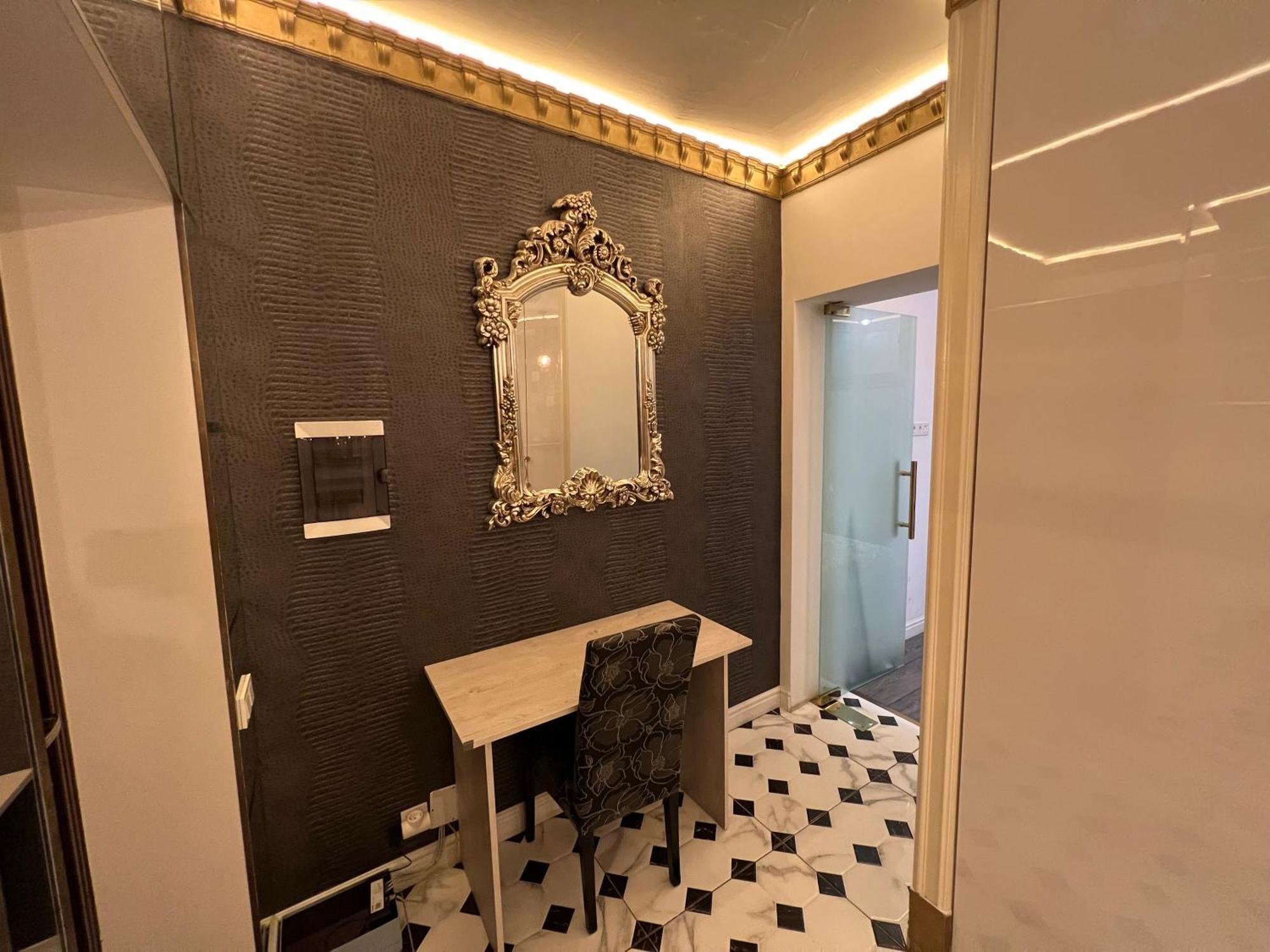 2 Bedrooms Heart Of City Center คีชีเนา ภายนอก รูปภาพ